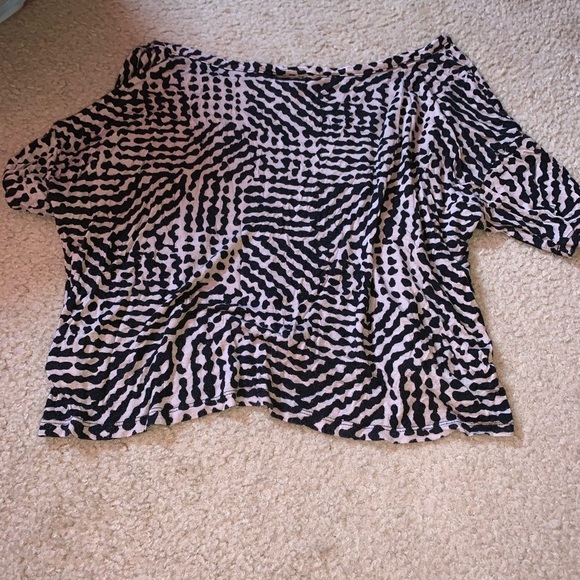 Top - Picture 3 of 3